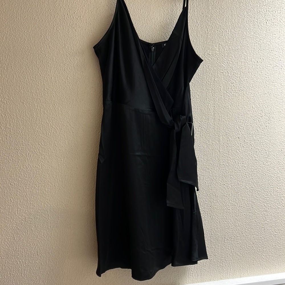 Holiday Party little black Express woman’s Faux wrap mini dress size medium